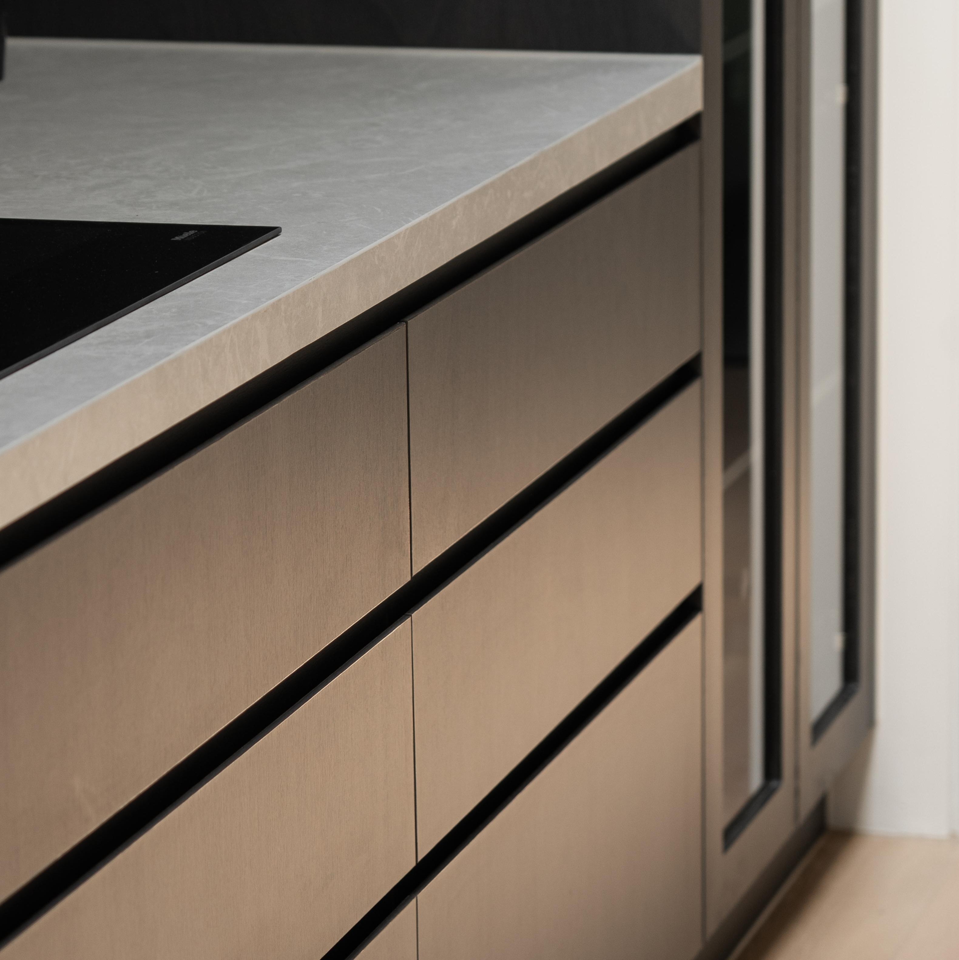 How Practical is Handleless Joinery in Modern Kitchens? How Practical is Handleless Joinery in Modern Kitchens?